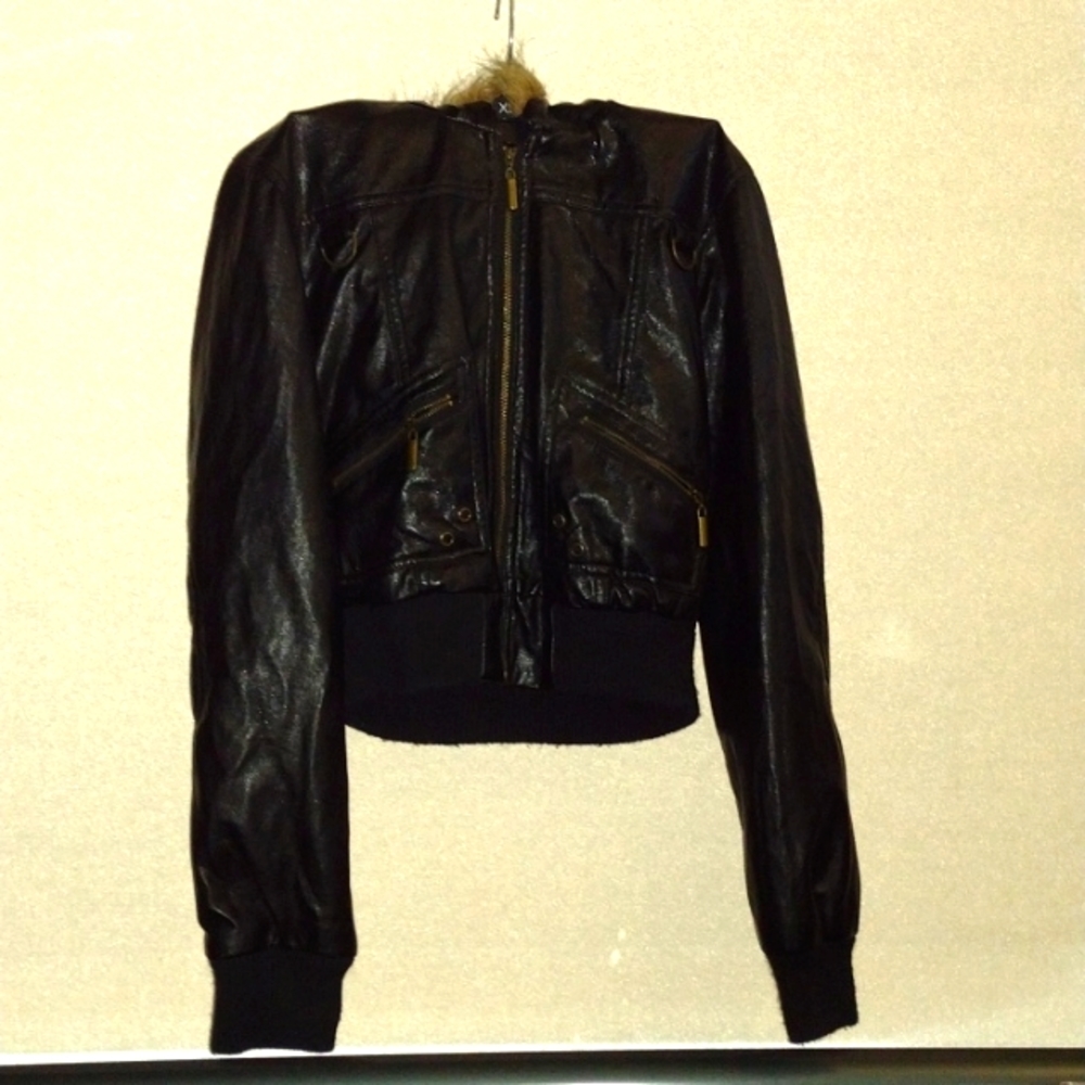 Wet seal jacket